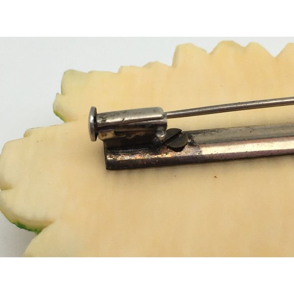 Pre 1930 Hand Carved Floral Chrysanthemum Brooch Trombone Clasp 2.25x1.5" Yellow - Picture 10 of 10